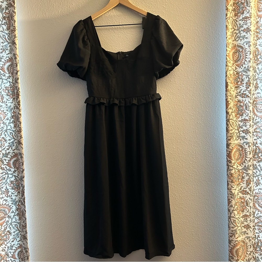 Francesca's Collections Black Puff Sleeve Midi Dress with Ruffle Waist